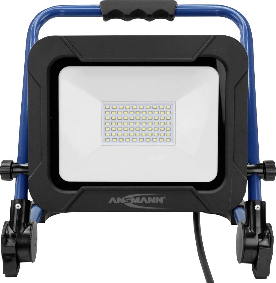 Ein tragbarer LED-Baustrahler auf blauem Stativ mit vielen LED-Lichtern.
