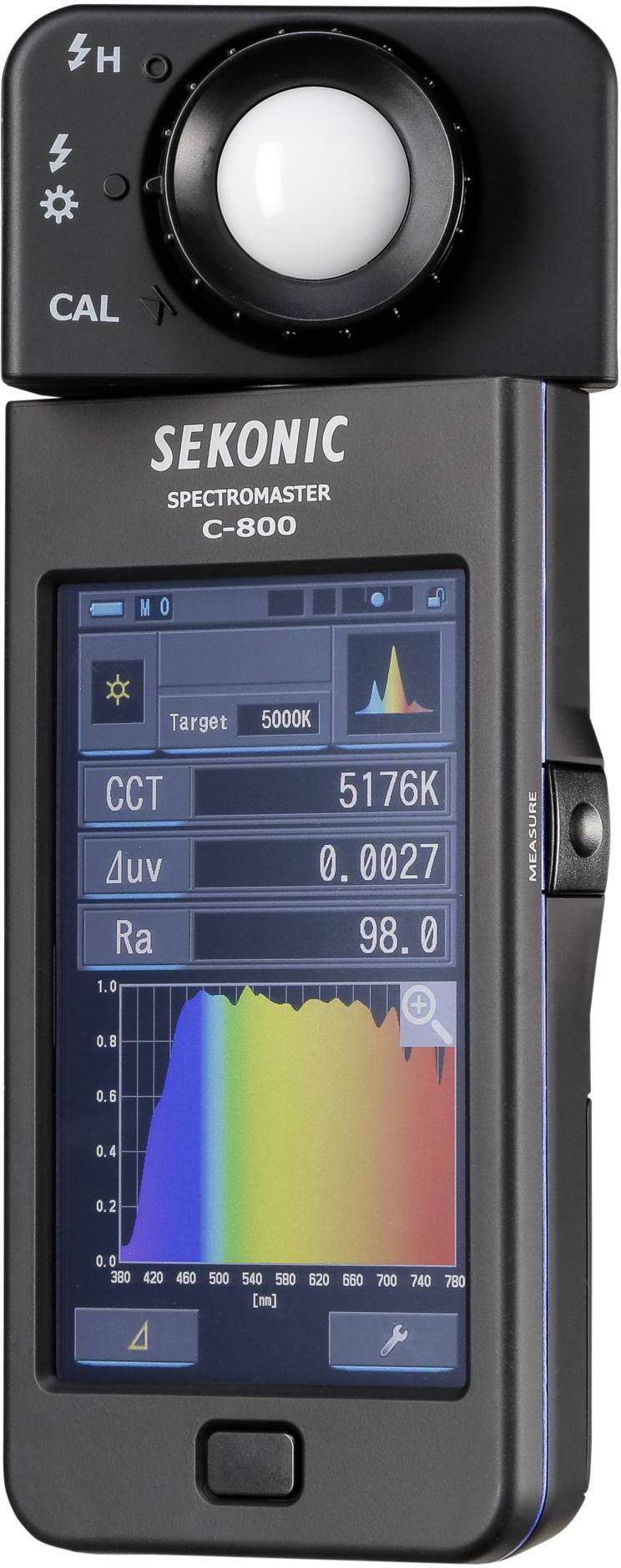 Tragbares Spektrometergerät mit digitalem Display zeigt Farbkonsistenzdaten an, einschließlich CCT 5176K und Grafik der Farbwiedergabe.