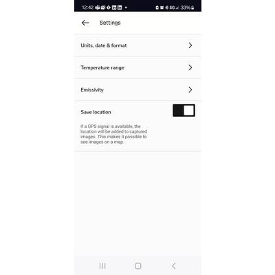Einstellungsbildschirm einer App mit Optionen für 'Einheiten, Datum & Format', 'Temperaturbereich', 'Emissionsgrad'. Option 'Standort speichern' ist deaktiviert.