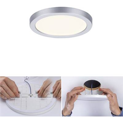 Eine runde LED-Deckenleuchte. Unten links: Hände verbinden Kabel im Inneren der Leuchte. Unten rechts: Leuchte wird an der Decke montiert.