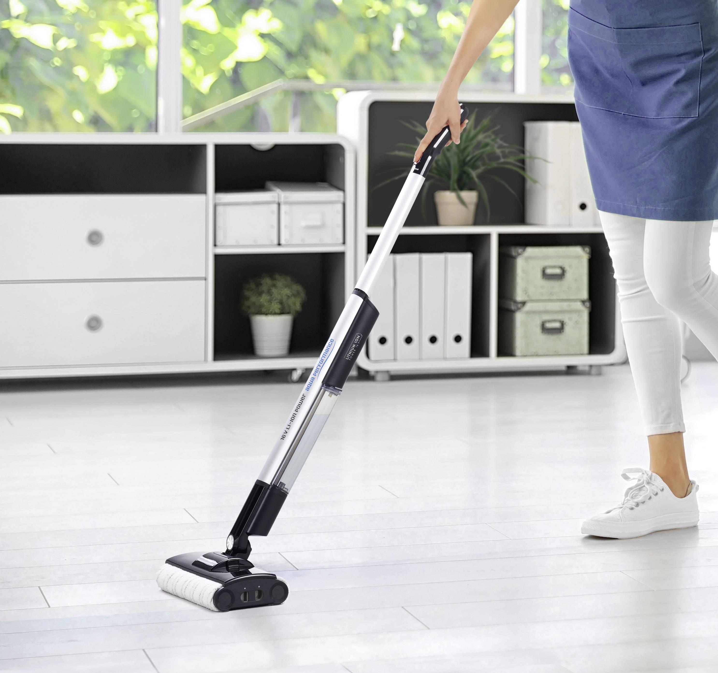 Trisa Wet Clean Comf. T9746, Beutellos, Schwarz, Silber, 0,4 l, Trocken&Nass, Zyklonal, 75 dB-2