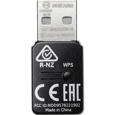 Ein schwarzer USB-Stecker mit technischen Kennzeichnungen und einem Sicherheitszertifikat. Text zeigt 'Made in China'.