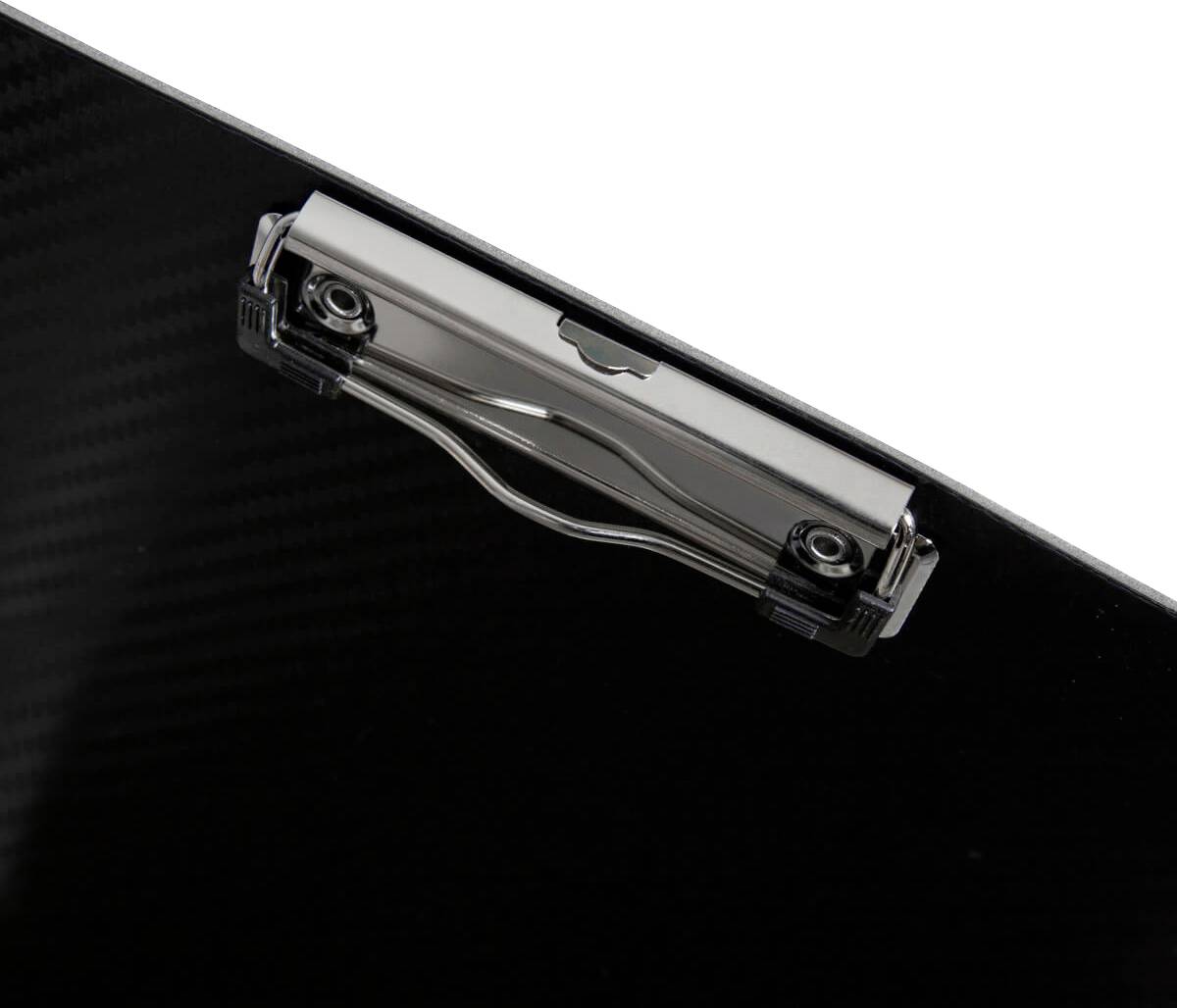 Schwarzes Klemmbrett mit Metallspange.