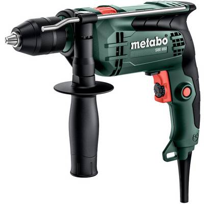 Grüne Metabo SBE 650 Elektrobohrmaschine mit Seitensgriff und Zahnkranzbohrfutter auf weißem Hintergrund.