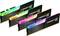 Fünf RAM-Module mit RGB-Beleuchtung, die in verschiedenen Farben leuchten, angeordnet in einer Reihe. Marke: G.Skill Trident Z RGB.