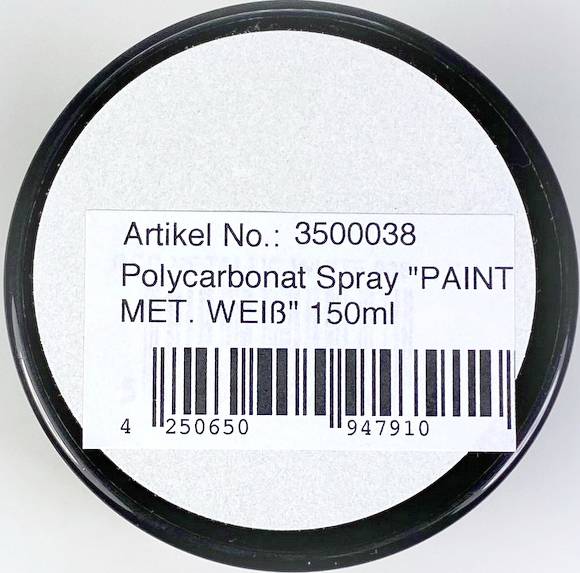 Runder Behälter mit Etikett: 'Artikel No.: 3500038, Polycarbonat Spray "PAINT MET. WEIß" 150ml' und Barcode darunter.