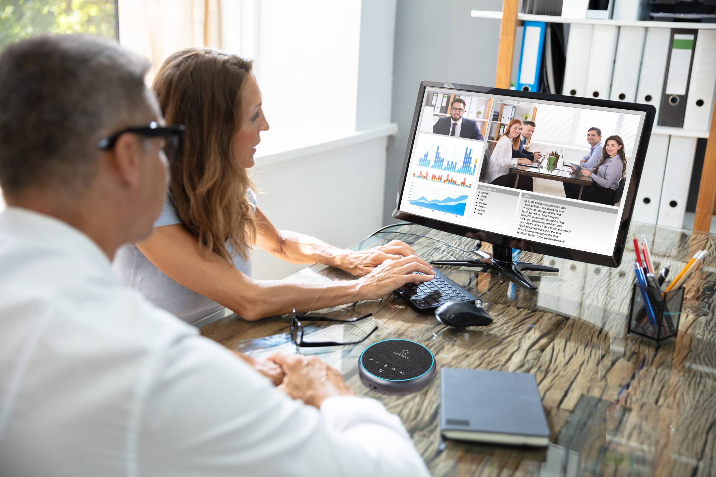 Bluetooth-Lautsprecher bei einem Meeting im Einsatz