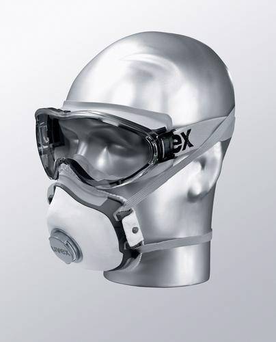 Schaufensterpuppe mit Schutzbrille und Atemschutzmaske, präsentiert auf grauem Hintergrund.