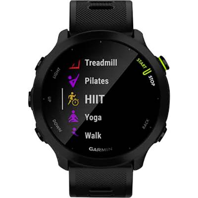 Schwarze Smartwatch mit Display, das Sportmodi zeigt: 'Treadmill', 'Pilates', 'HIIT', 'Yoga', 'Walk'. Am rechten Rand ein grüner Knopf.