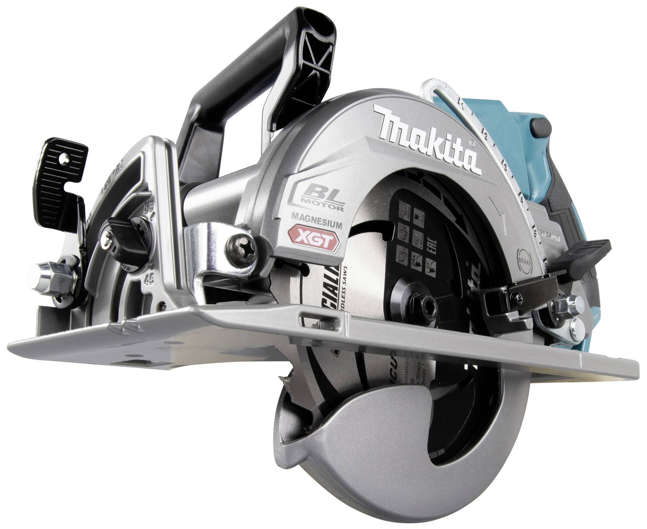 Handkreissäge von Makita, Modell mit grau-blauem Design und schwarzem Griff, steht auf einer weißen Fläche.