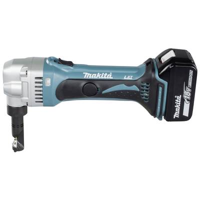 Ein Makita 18V Akku-Schlagschrauber in blau-schwarzem Gehäuse, mit ergonomischem Griff und abnehmbarem Akku auf einer weißen Fläche.