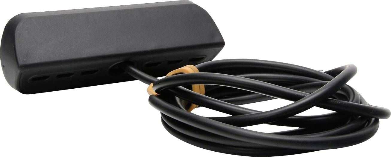 Ein schwarzes Kabel mit einem rechteckigen schwarzen Adapter, das für elektrische Verbindungen oder Geräte verwendet wird.