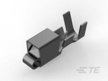 Schwarzer Kunststoffclip auf weißem Hintergrund, verwendet zur Befestigung von Objekten oder Kabeln.