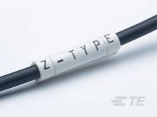 Ein Kabel mit einem weißen Etikett, auf dem 'Z-TYPE' steht.