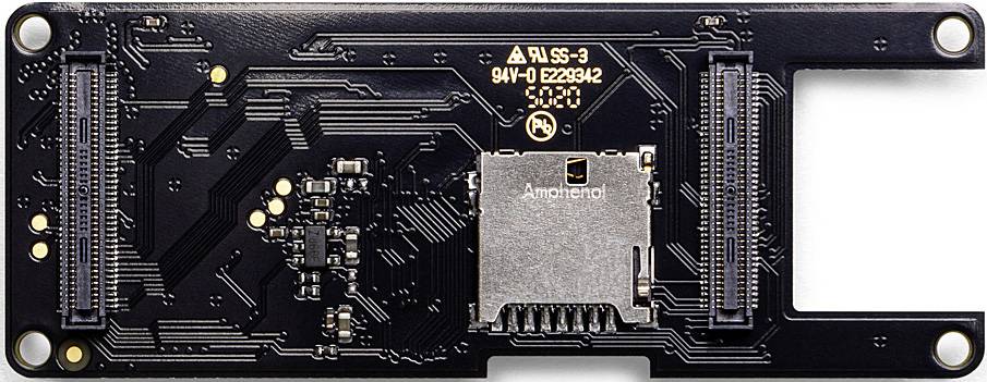 Leiterplatte mit elektronischen Komponenten, einschließlich eines Mikrochip-Sockels in der Mitte und Steckverbindungen an den Seiten.