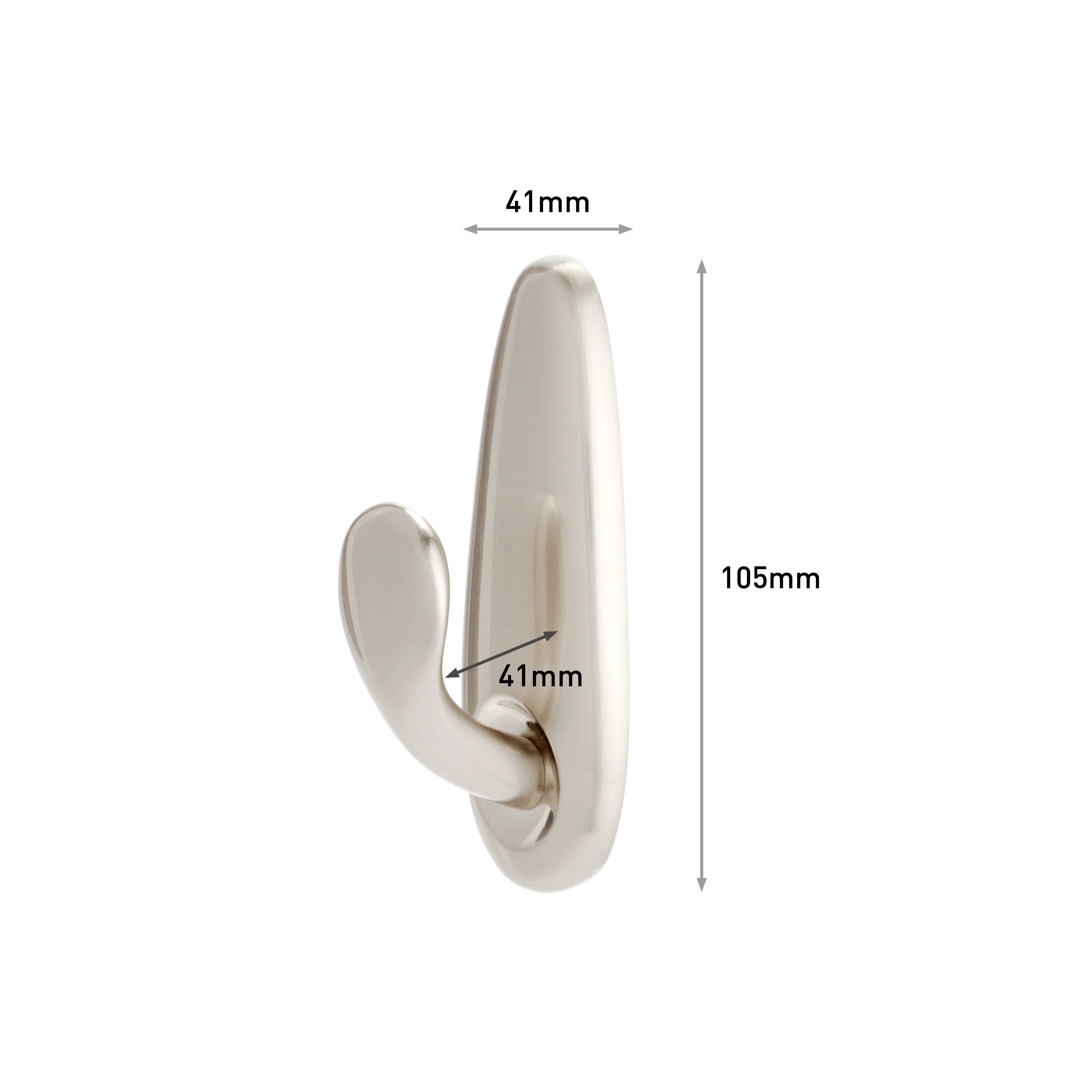 Ein eleganter Haken in Metalloptik mit einer Länge von 105 mm und einer Breite von 41 mm, der zur Wandbefestigung vorgesehen ist.