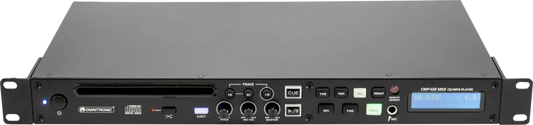 Ein schwarzer Audioprozessor im Rack-Format mit mehreren Anschlüssen und einem blauen Display rechts, das technische Informationen anzeigt.