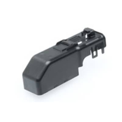 Ein schwarzes Kunststoffteil mit mehreren Steckverbindungen und einer abgewinkelten Form, möglicherweise ein elektronisches Modul.