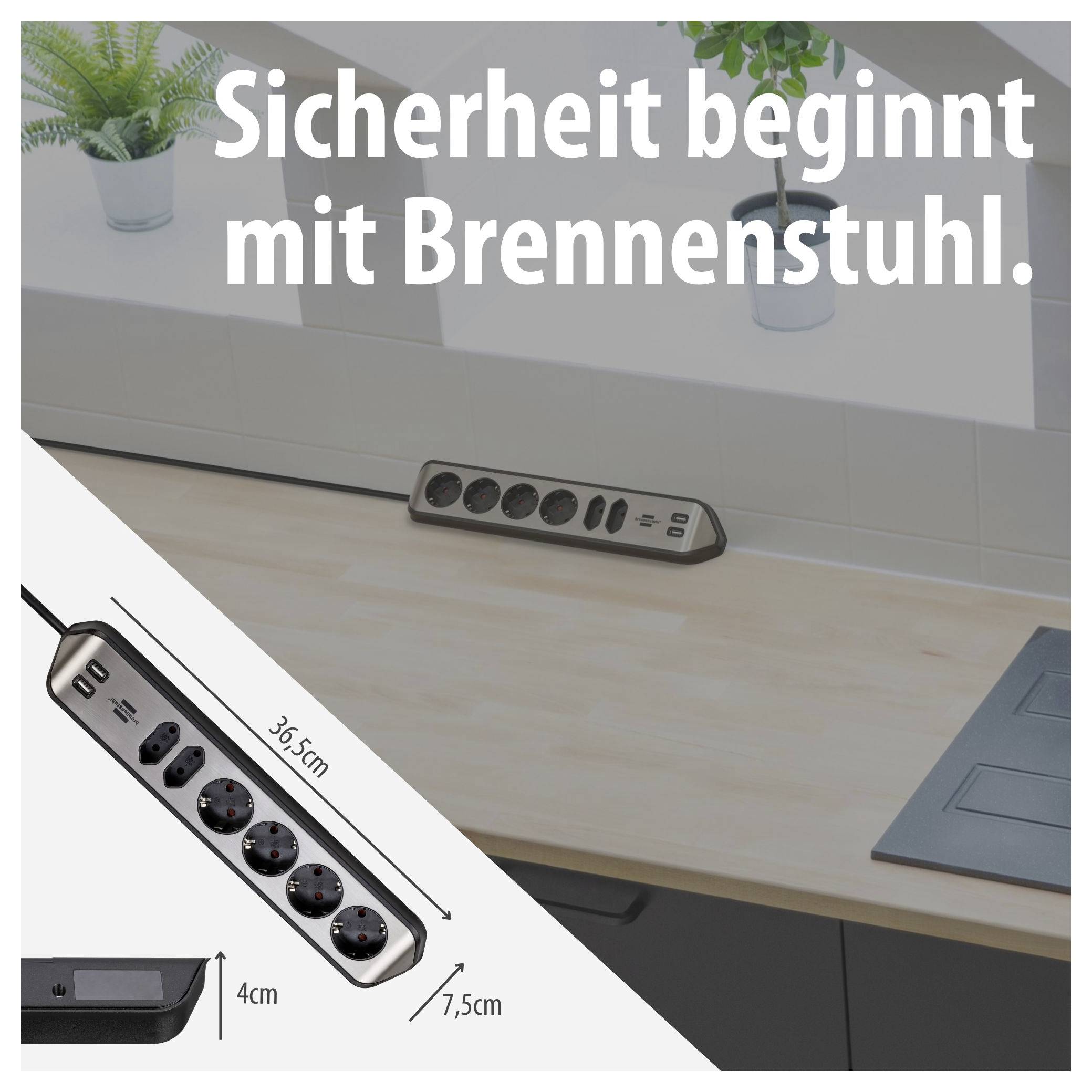 Werbeabbildung einer Brennenstuhl-Steckdosenleiste auf einem Schreibtisch mit Text 'Sicherheit beginnt mit Brennenstuhl.'; eingeblendete Maße: 36,5 cm, 4 cm, 7,5 cm.<br>