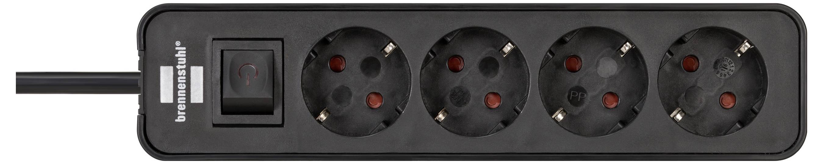 Schwarze Brennenstuhl-Steckdosenleiste mit einem Ein-/Ausschalter und vier runden Steckdosen, horizontal auf weißem Hintergrund dargestellt.