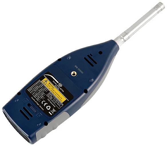 Blaues Handmessgerät mit einem langen, schmalen Sensor an der Spitze. Auf der Rückseite befinden sich Etiketten mit Warnhinweisen.