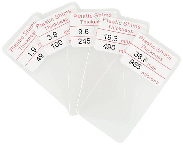 Fünf Plastikniveaus mit verschiedenen Dicken: 1.9, 3.6, 9.6, 19.3 und 38.8 Mils (Mikronwerte: 49, 90, 245, 490, 985).