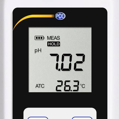 Digitaler pH-Meter zeigt pH-Wert von 7,02 und Temperatur von 26,3°C an.