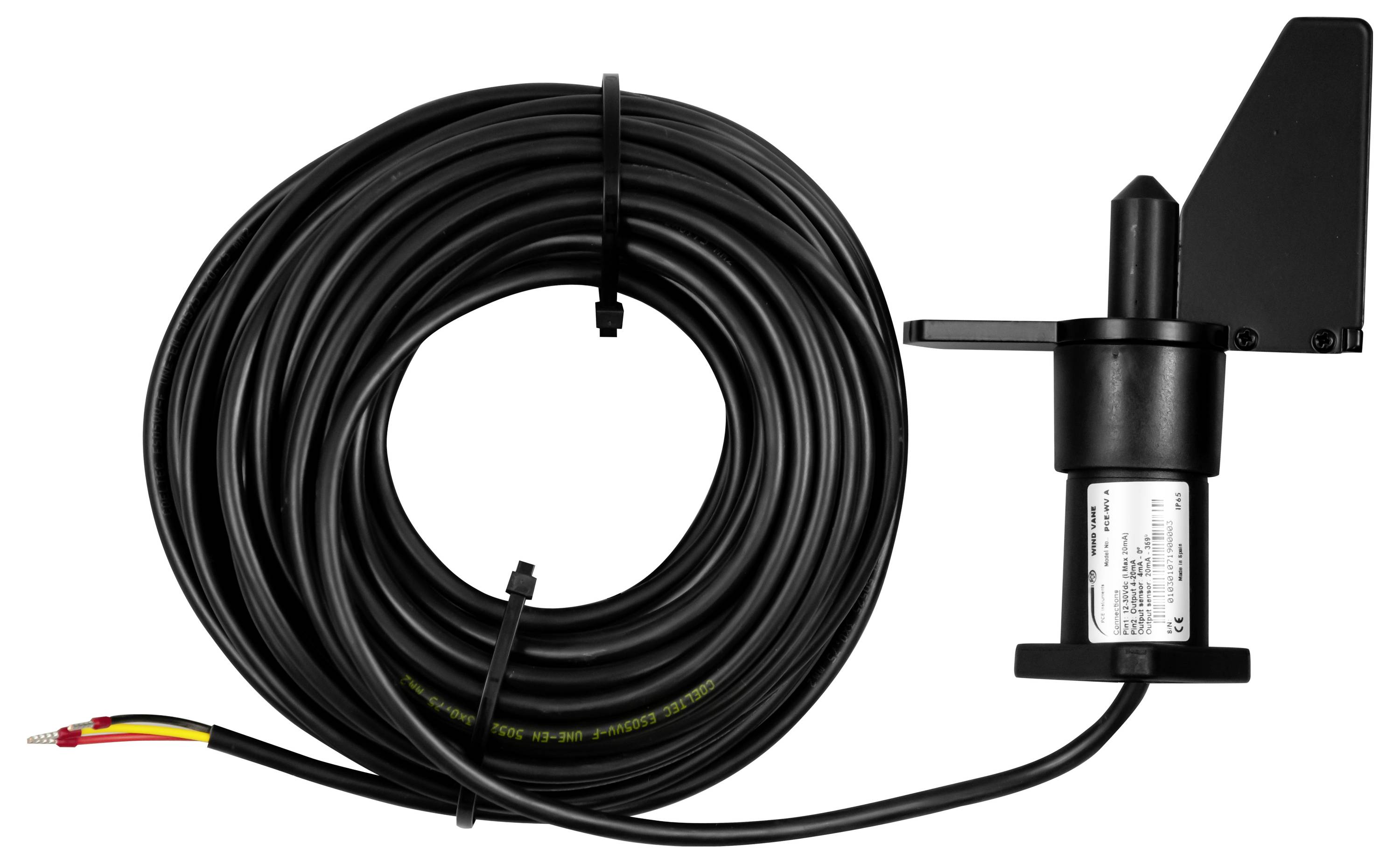 Schwarzes aufgerolltes Kabel, das mit einem kleinen schwarzen Befestigungsgerät oder Sensor mit Etikett und antennenähnlicher Flosse auf weißem Hintergrund verbunden ist.