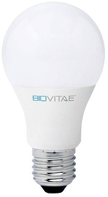 Eine weiße LED-Glühbirne mit der Aufschrift 'BIOVITAE', geeignet für energiesparende Beleuchtung.