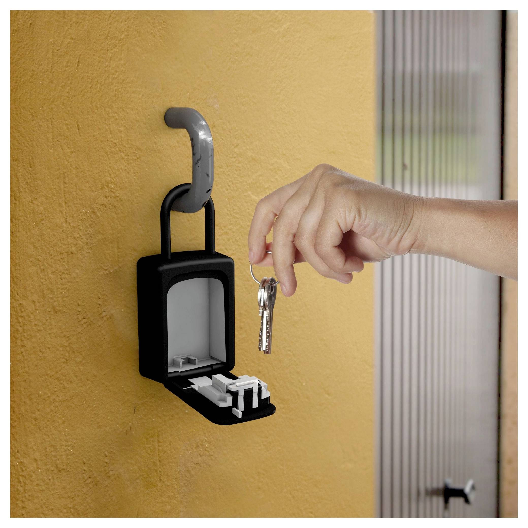 'Ae 3/5' mit grünem Etikett gekennzeichnete Lokomotive. '10 217' prominent auf der Frontplatte unter einem kleinen Fenster angebracht.