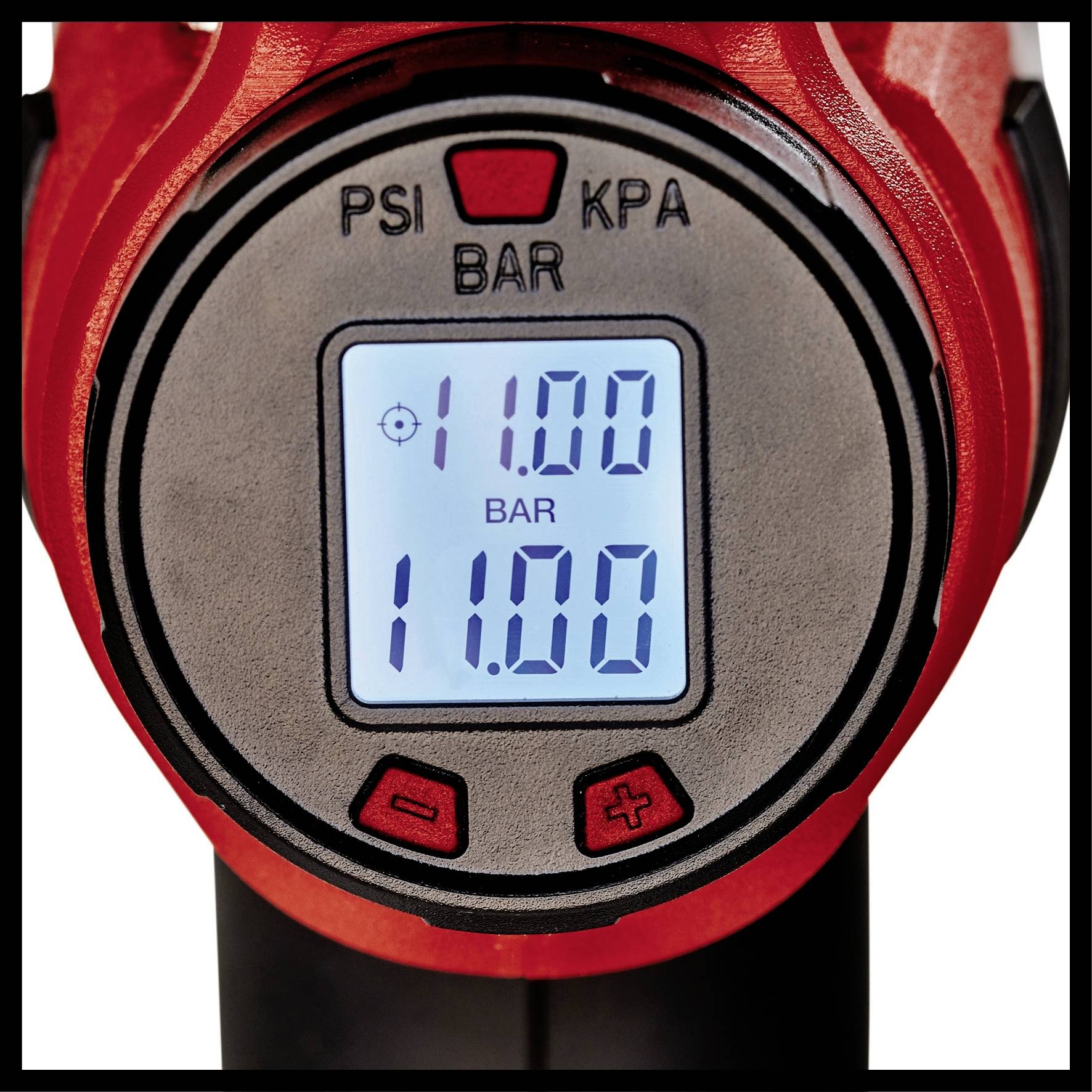 Anzeige eines Manometers mit digitalem Display, zeigt '11,00 BAR' in allen Einheiten. Rote Gehäuseumrandung.