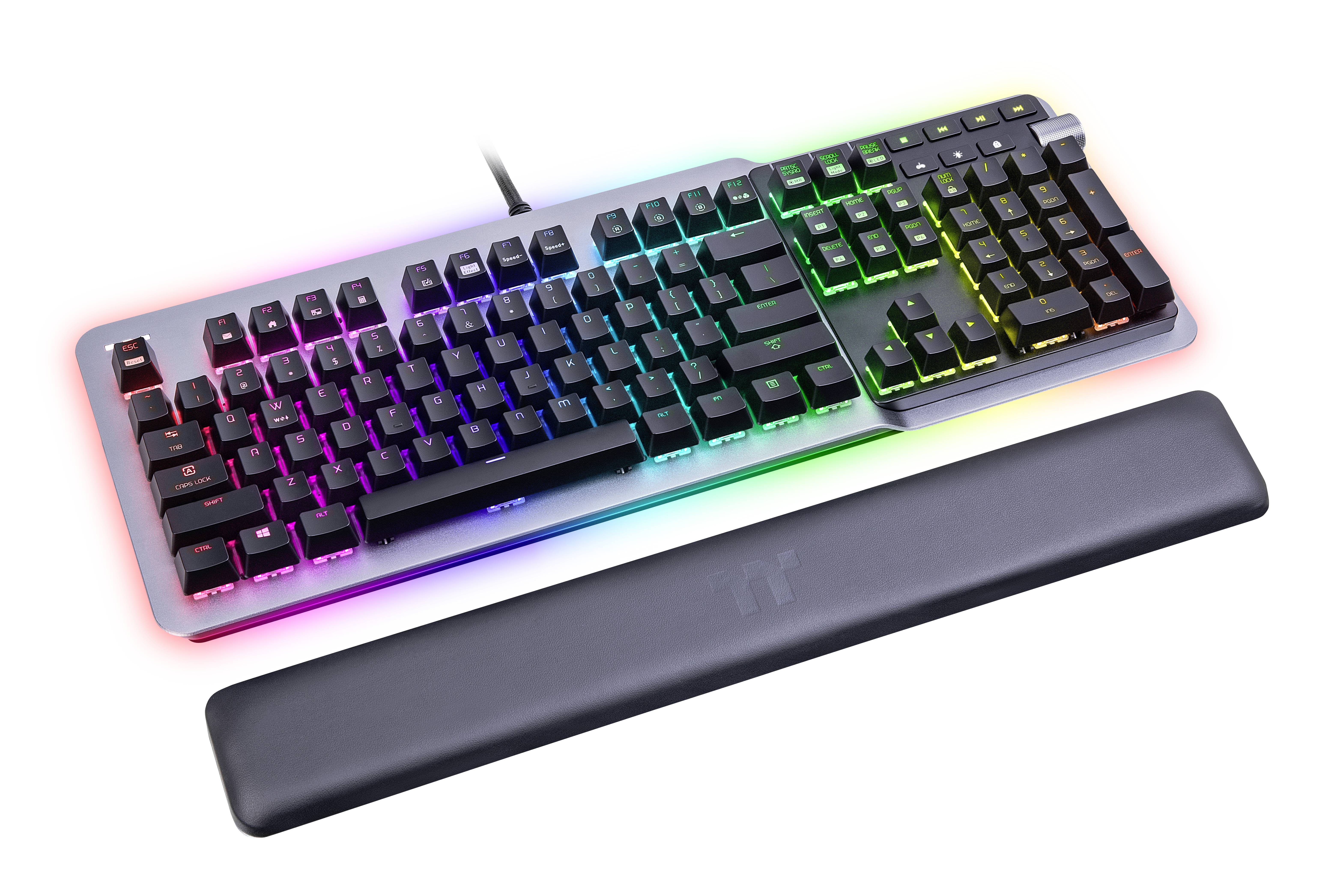 Mechanische Tastatur mit RGB-Hintergrundbeleuchtung und Handballenauflage, zeigt verschiedene leuchtende Farbmuster.