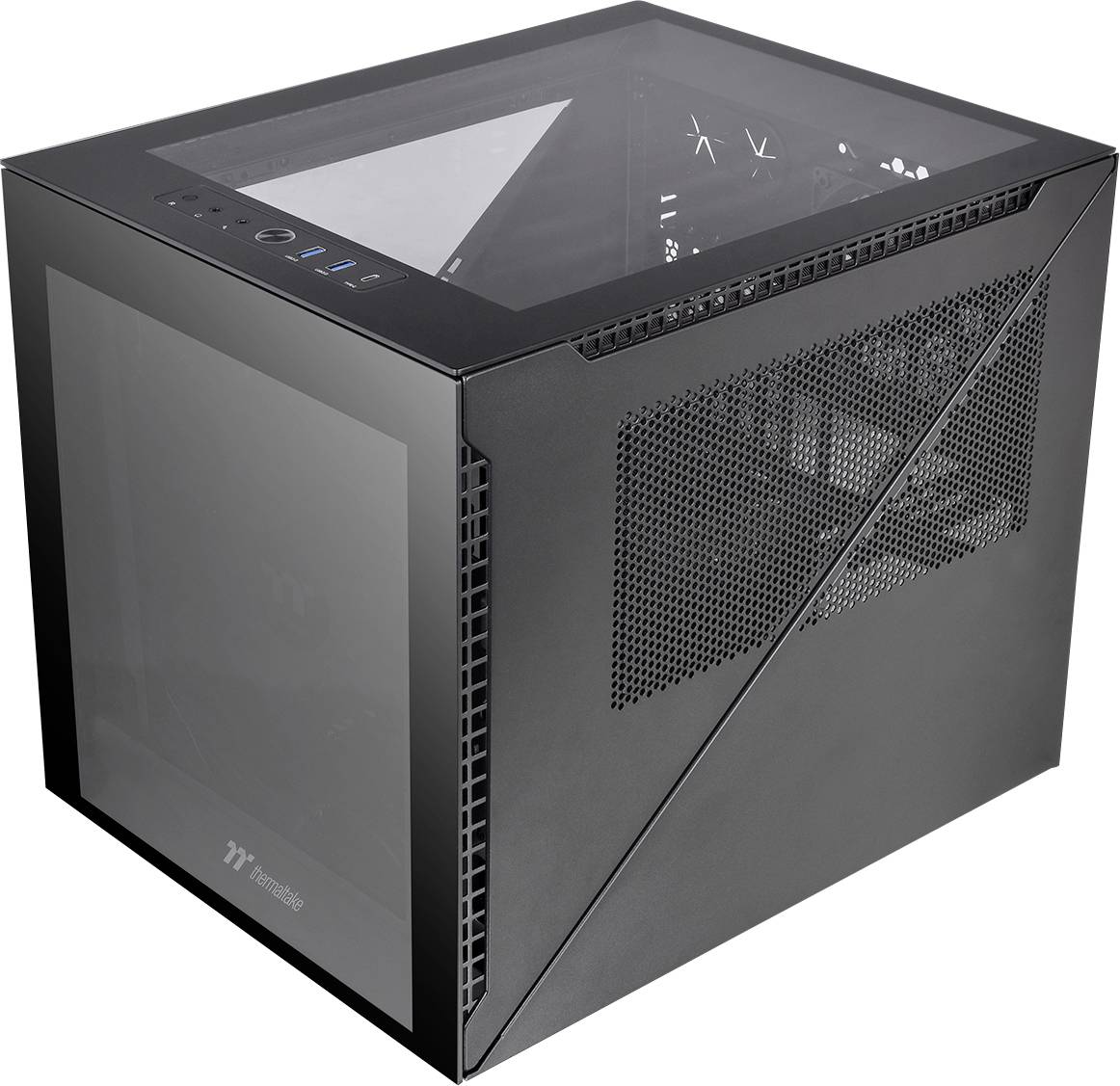 Schwarzes, würfelförmiges PC-Gehäuse mit transparenten Seiten, zeigt interne Komponenten und Lüfteröffnungen für Belüftung.