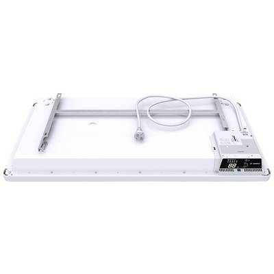 Ein Unterbauleuchtensystem mit einem Netzkabel und einem integrierten Bedienfeld.