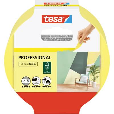 Verpackung von 'tesa' Profi-Abdeckband, 50m x 30mm. Bild zeigt Verwendung an einer Wand mit geometrischen Mustern und einem modernen Stuhl.