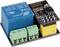 Ein ESP8266-Modul mit einem blauen Relais und grünen Schraubklemmen zur Steuerung von elektrischen Geräten über Wi-Fi.