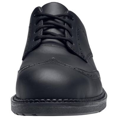 Schwarzer Herrenschuh aus Leder, Vorderansicht, mit Schnürung und glatter Oberfläche.