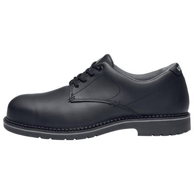 Schwarzer Lederschuh mit Schnürsenkeln, seitliche Ansicht.