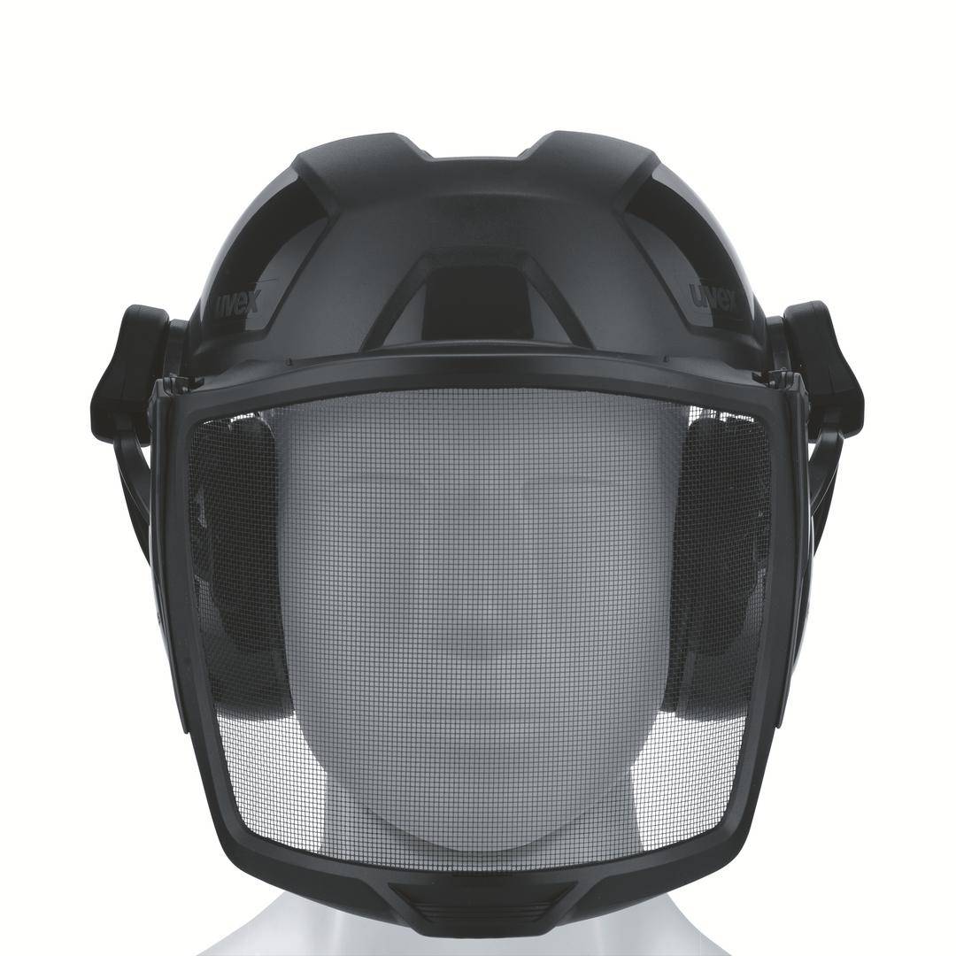 Schutzhelm mit integriertem Gesichtsschutz aus Metallgitter. Designed für Sicherheit bei gefährlichen Arbeiten, um Kopf und Gesicht zu schützen.