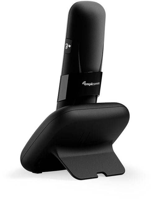 Ein schwarzes, kabelloses Telefon auf einer Ladestation mit einem minimalistischen Design, geeignet für die Verwendung in einem modernen Haushalt.