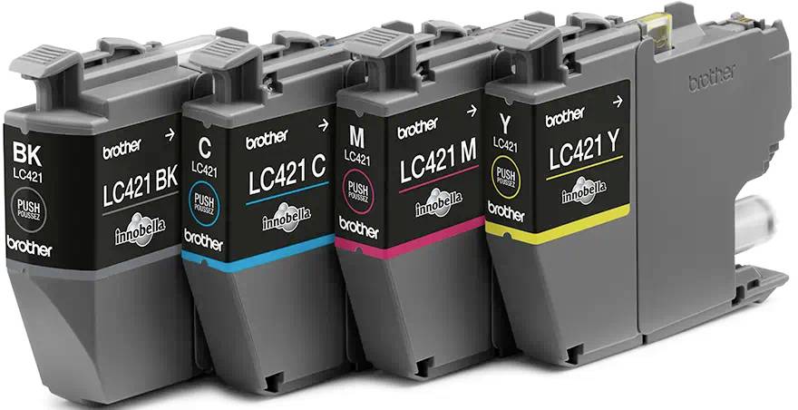 Vier Tintenpatronen in Schwarz, Cyan, Magenta und Gelb, nebeneinander ausgerichtet. Jede Patrone ist mit 'LC421' gekennzeichnet.