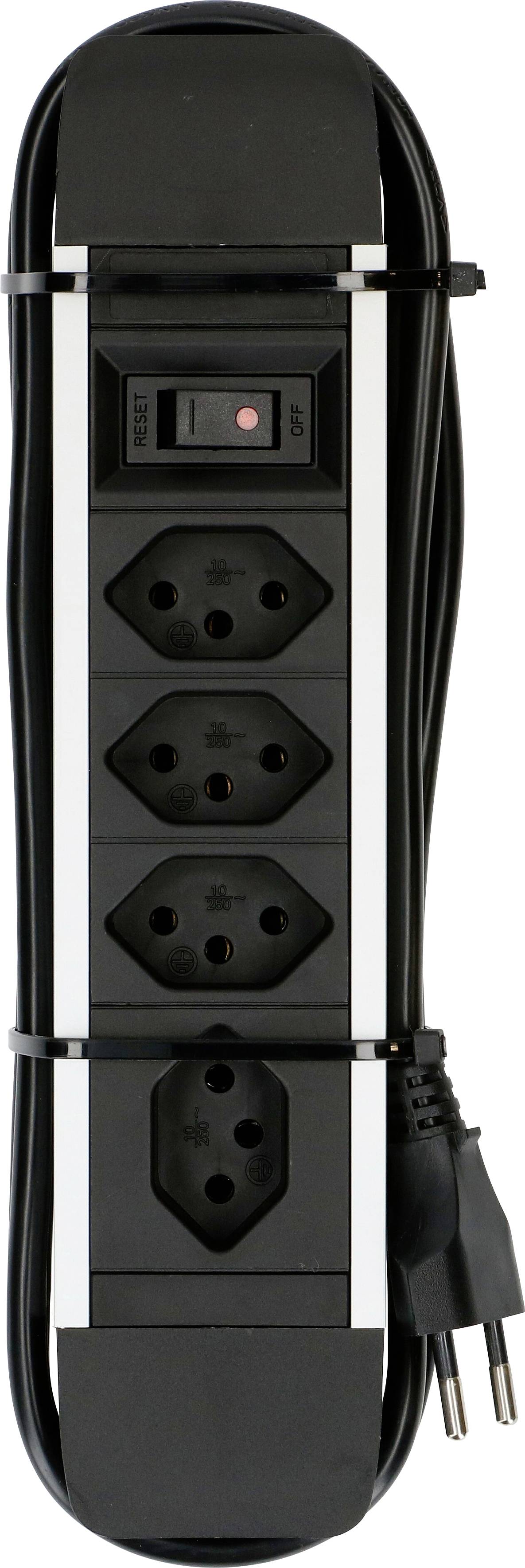 Schwarze Mehrfachsteckdose mit drei Steckplätzen und einem Kippschalter. Kabel mit Stecker um die Steckdosenleiste gewickelt.