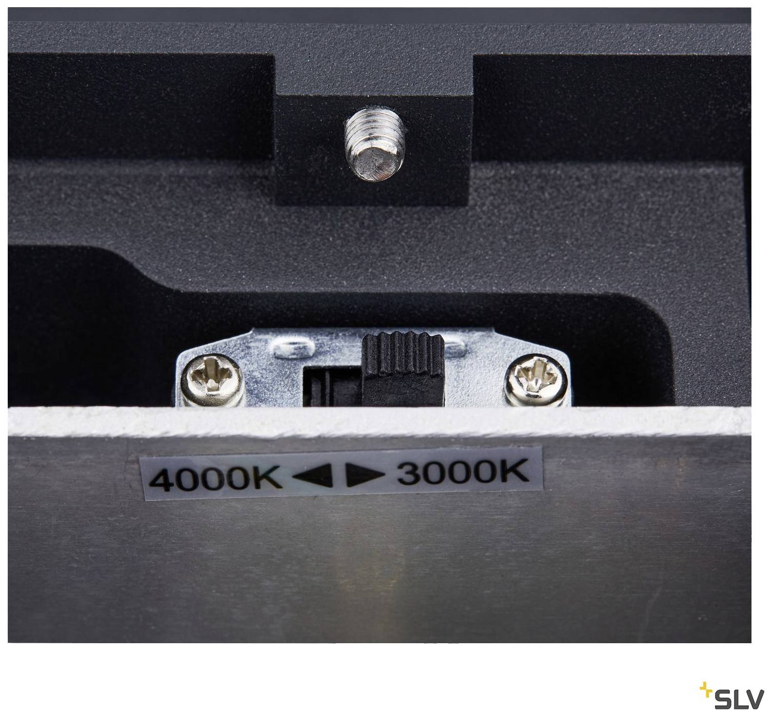 Anpassbarer Schieberegler zwischen '4000K' und '3000K' auf einer elektronischen Vorrichtung.