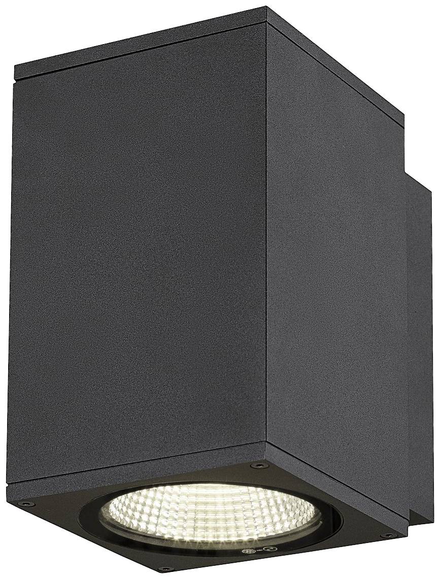 Eine schwarze, rechteckige Wandaußenleuchte mit sichtbarer Glühbirne an der Unterseite. Ideal zur Beleuchtung von Fassaden.