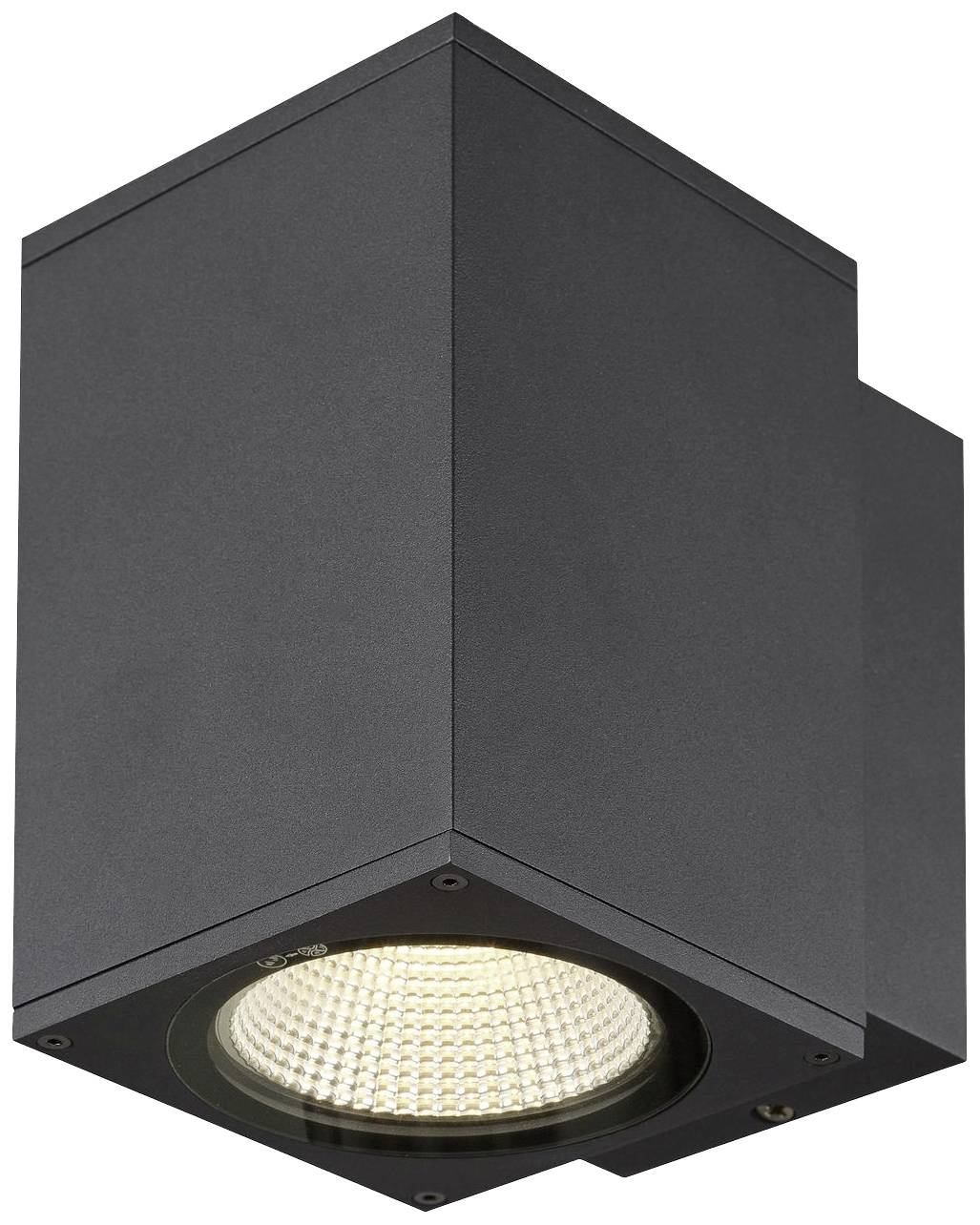 Eine schwarze, quadratische Deckenleuchte mit LED-Lichtquelle strahlt nach unten.