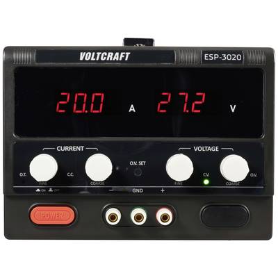 Elektronisches Netzgerät mit Anzeige. Links: 20,0 Ampere, rechts: 27,2 Volt. Regler für Stromstärke und Spannung, Power-Taste.
