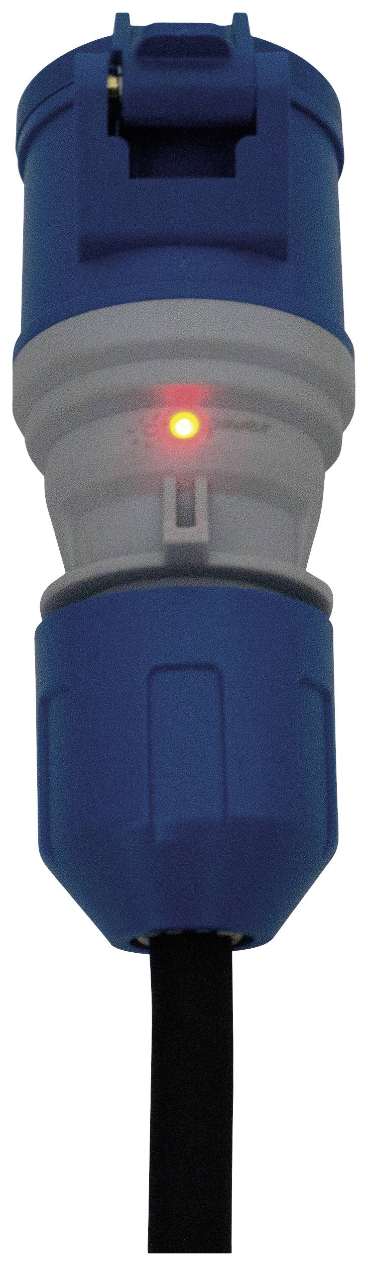 Blauer elektrischer Stecker mit leuchtender roter LED-Anzeige, angeschlossen an ein schwarzes Kabel.