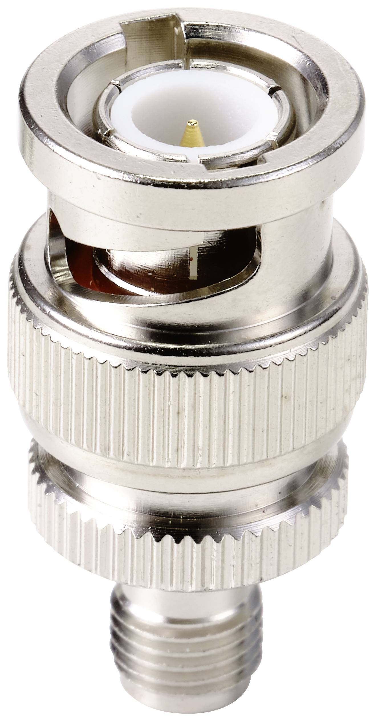 Ein metallischer Koaxialstecker mit verschraubbarer Hülse, geeignet für die Verbindung von Koaxialkabeln in elektronischen Systemen.