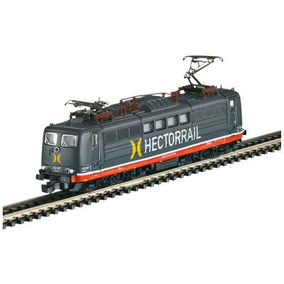 Eine Modelllokomotive der Marke HECTORRAIL auf einem Gleis, dunkelgrau mit orangenen Akzenten, zeigt einen starken und funktionalen Look.