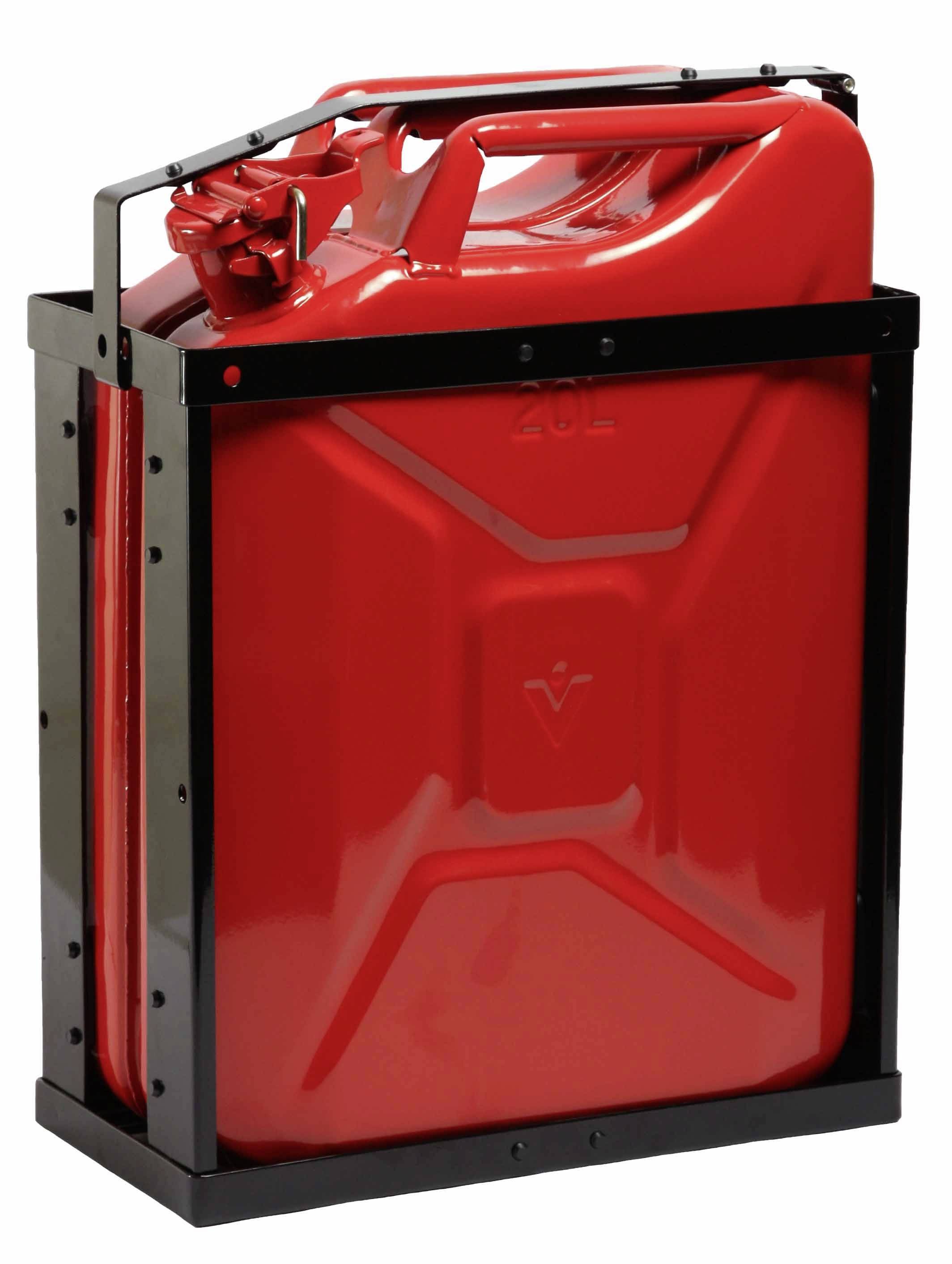 Ein roter Kanister im schwarzen Halter, seitlich gesehen. Er fasst 20 Liter und hat einen Griff zum Tragen. Wird oft für Kraftstoffe verwendet.